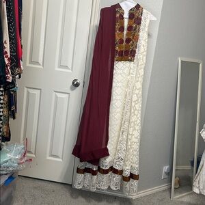 Shalwar kameez Anarkali style long top high neck off white and maroon net lace S